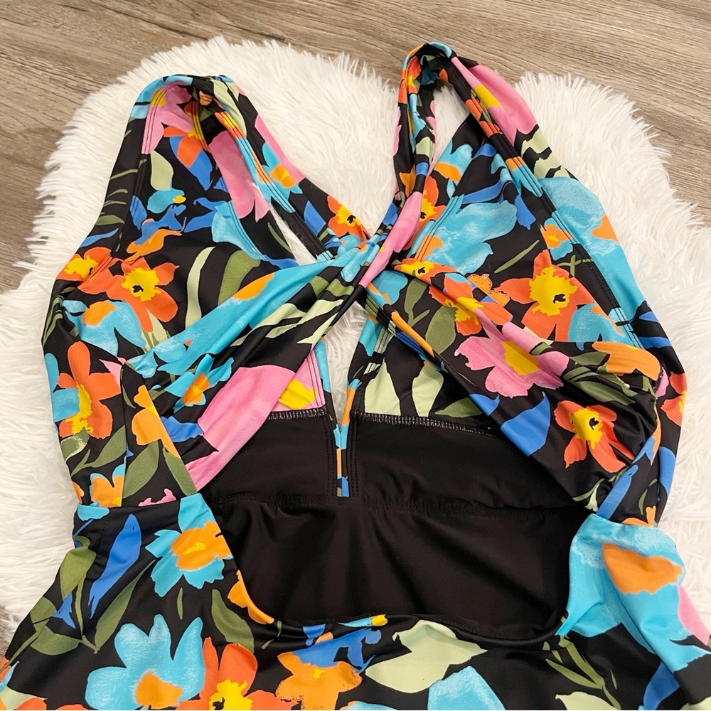 Swim RX Floral Twist One Piece Swimsuit Bathing Suit XL - Picture 5 of 9